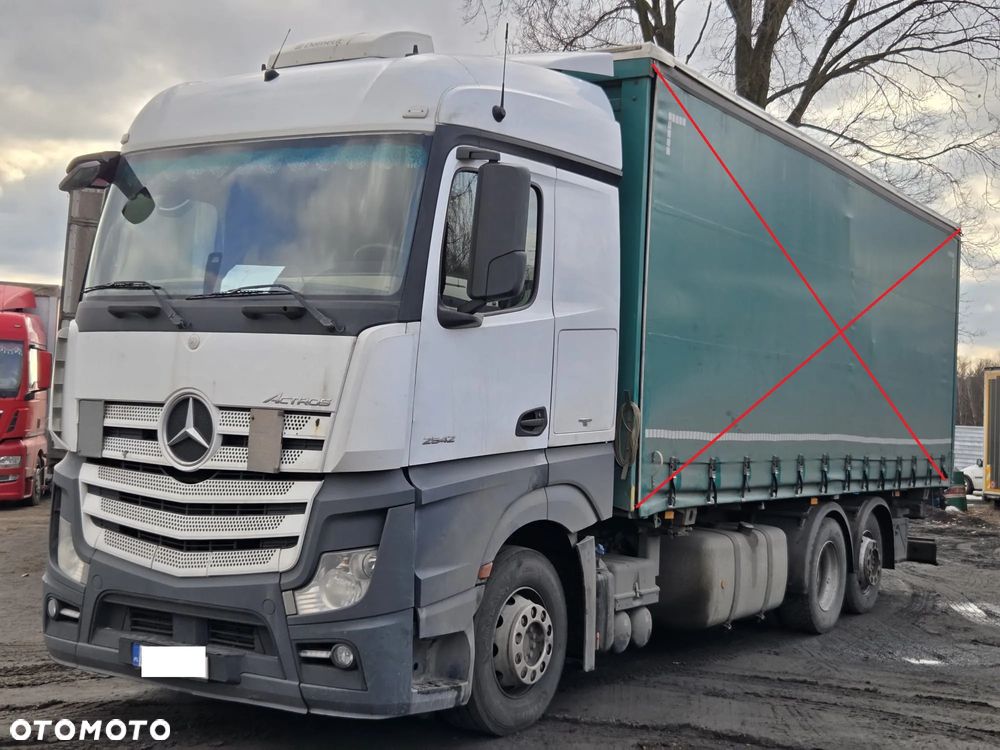 Mercedes-Benz Actors 2542 - 1