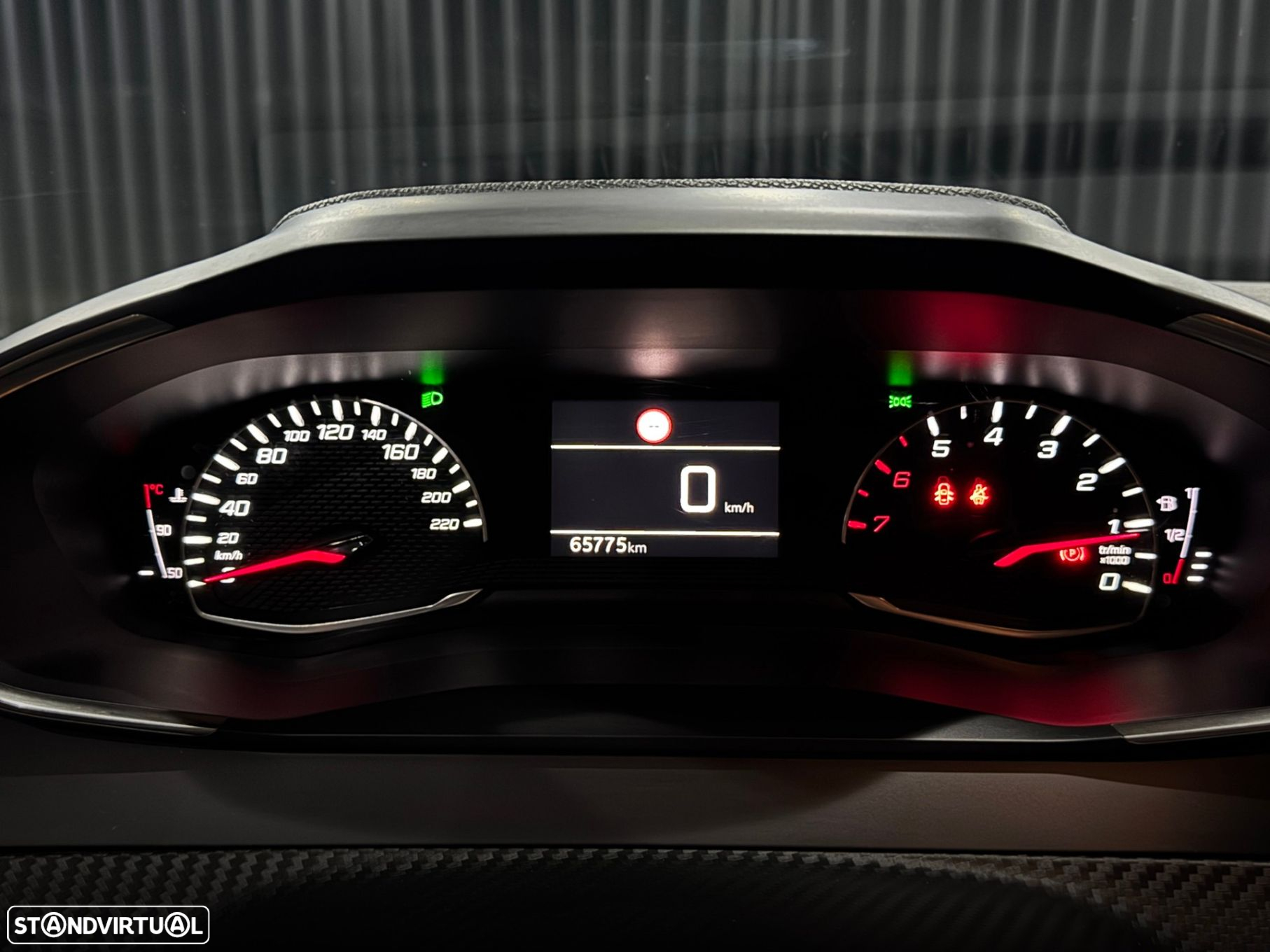 Peugeot 208 1.2 PureTech Active Pack - 19