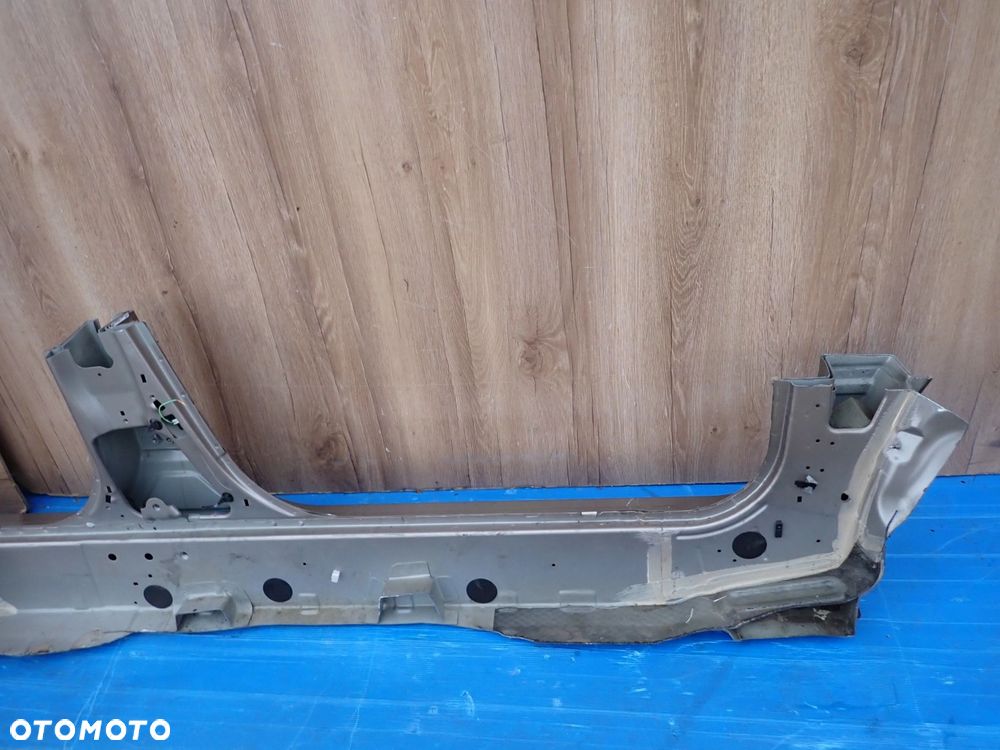 NISSAN NOTE E11 06-11 PRÓG LEWY C30 - 8