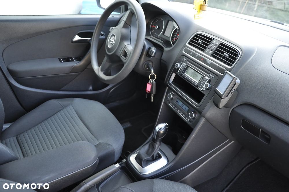 Volkswagen Polo 1.6 TDI DSG MATCH - 16