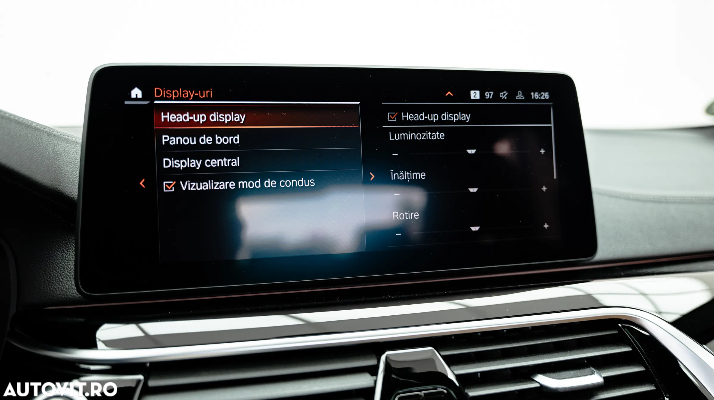 BMW Seria 5 520d xDrive AT MHEV - 37