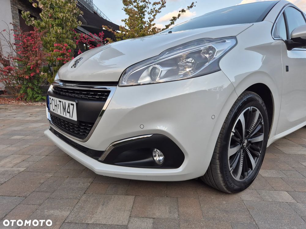 Peugeot 208 PureTech 82 Start & Stop Tech Edition - 12