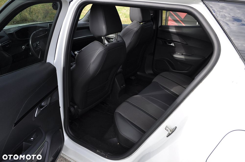 Peugeot 2008 1.5 BlueHDi GT Line S&S - 15