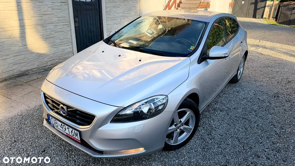 Volvo V40 - 18