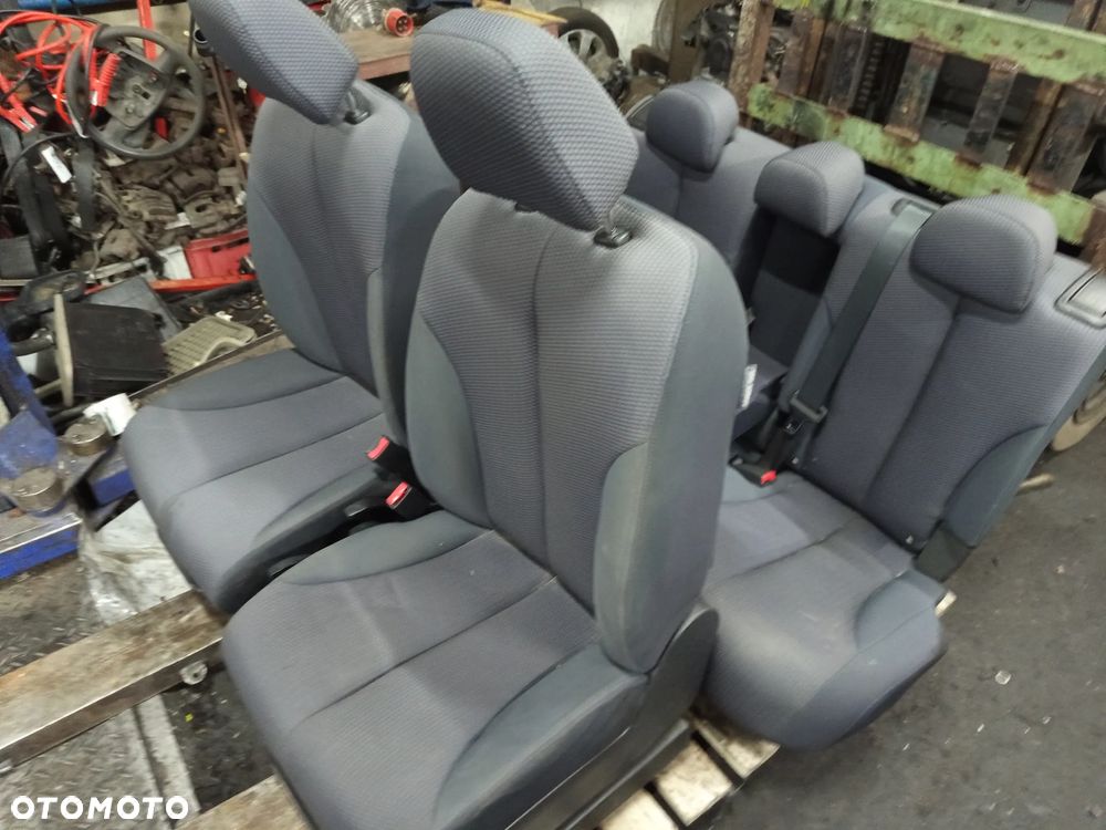 NISSAN TIIDA 07-12 5-DRZWI KOMPLET FOTELI - 1