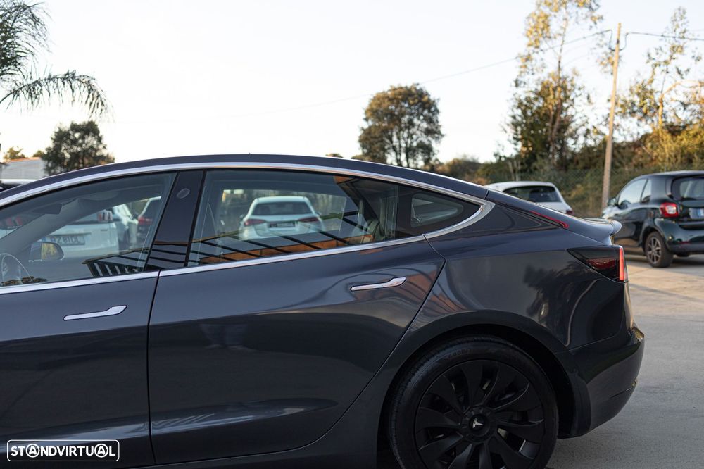 Tesla Model 3 Long-Range Dual Motor AWD - 31