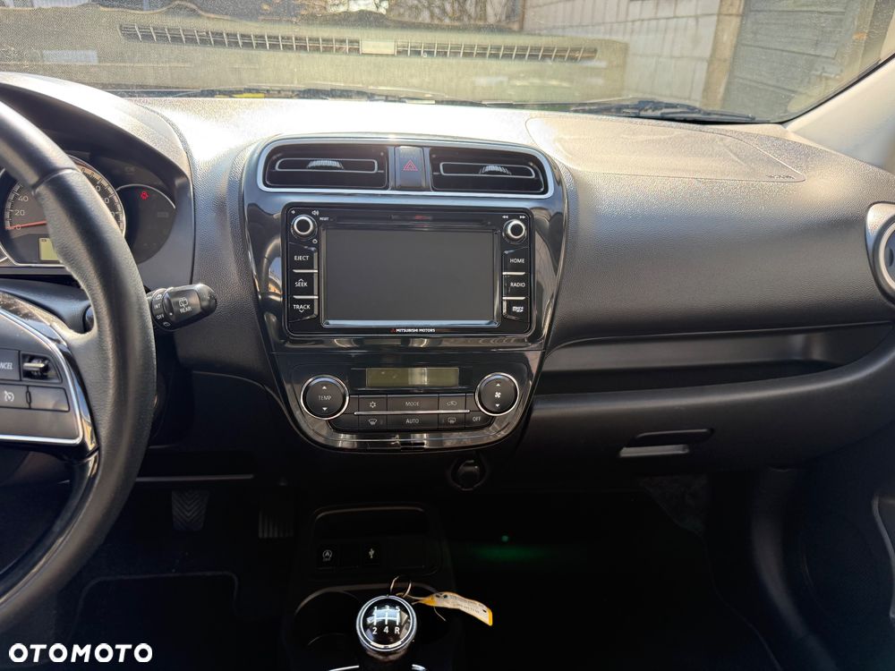 Mitsubishi Space Star 1.2 Intro Edition+ - 28