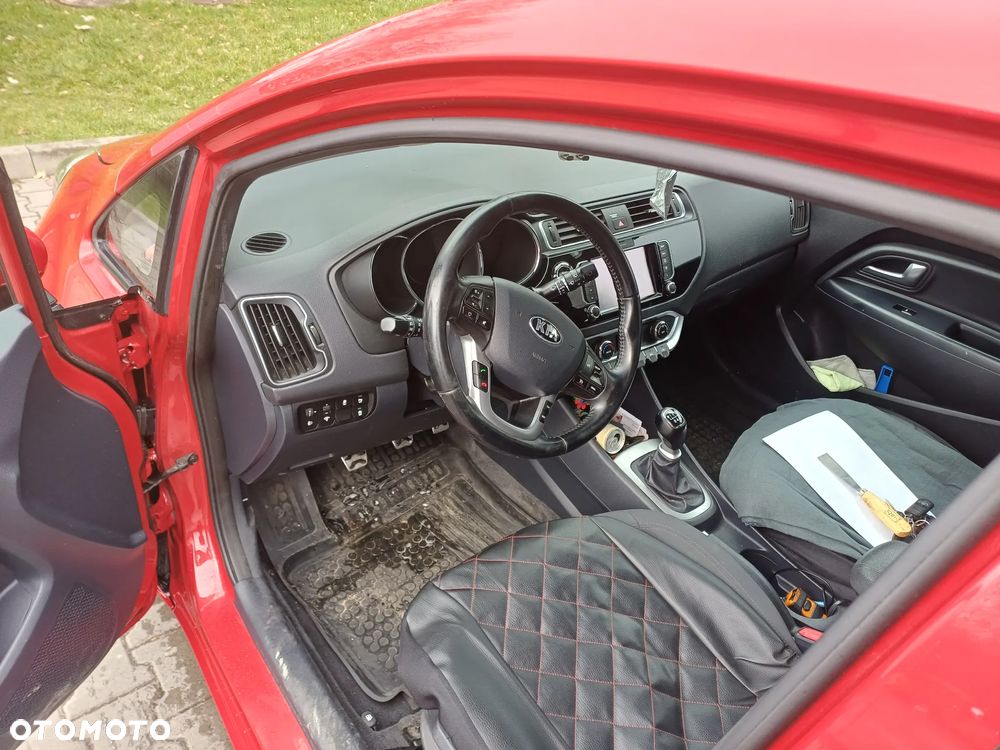 Kia Rio - 6