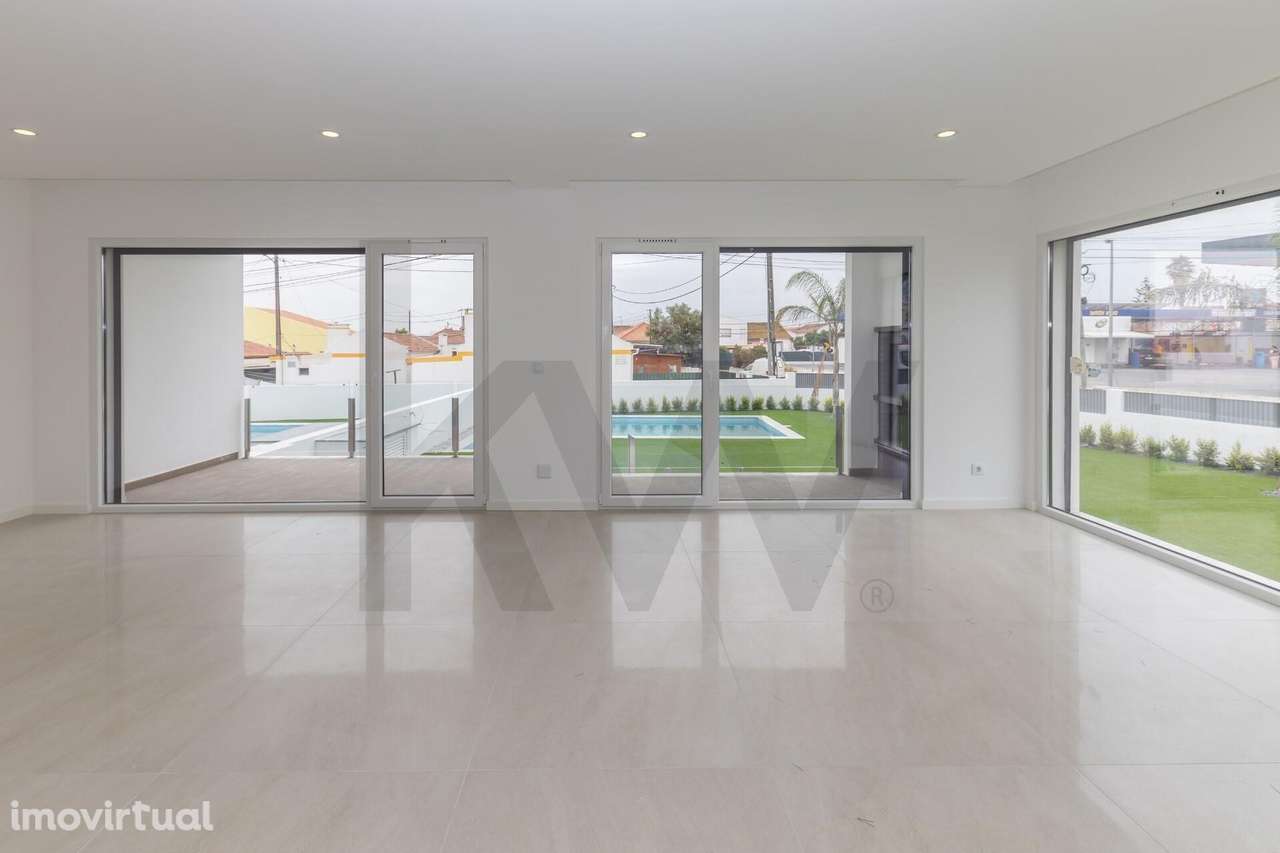 Moradia T3 + 1 Moderna com Piscina e Jardim – Charneca da Caparica - Grande imagem: 4/60