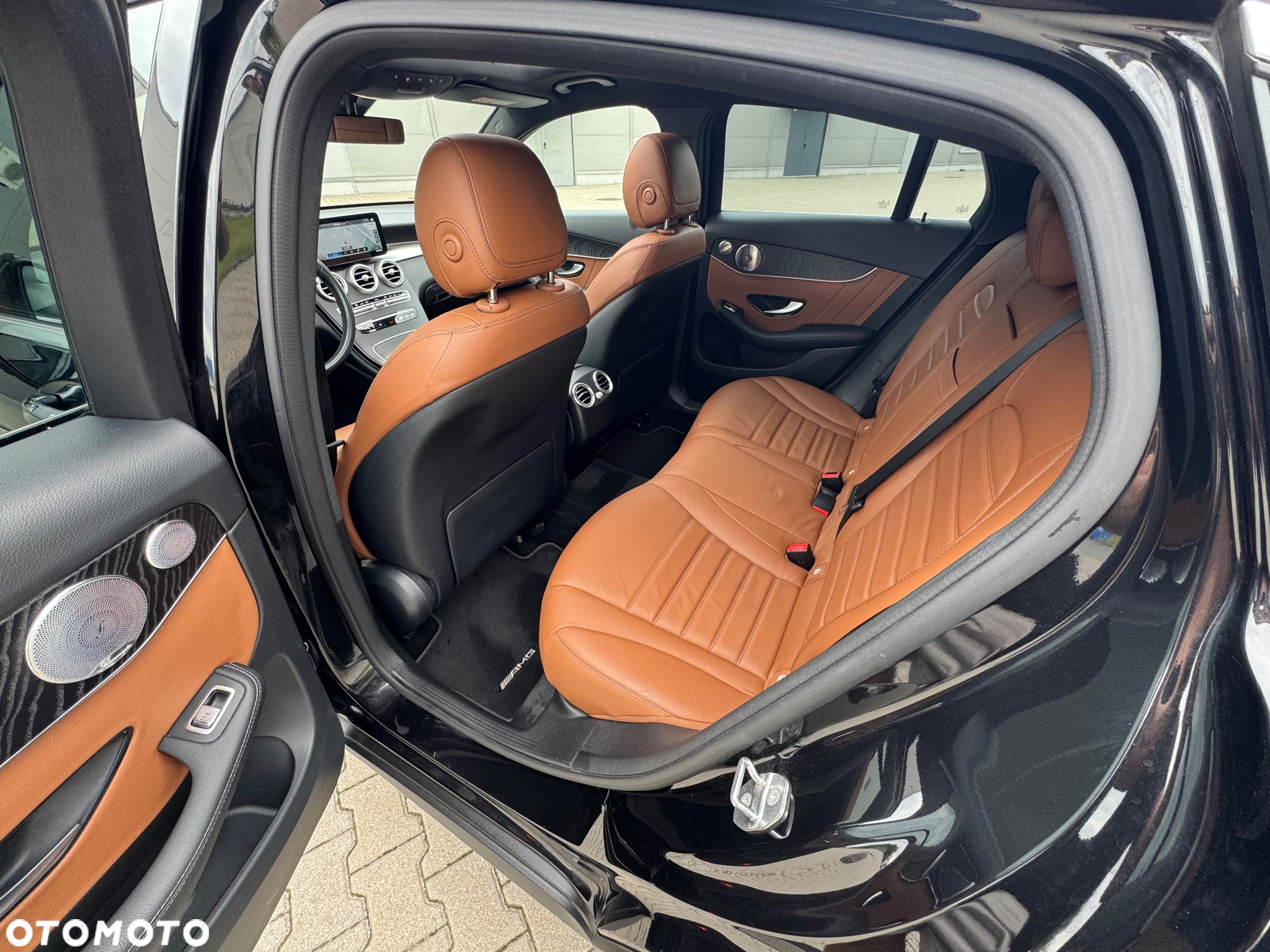 Mercedes-Benz GLC 220 d 4Matic 9G-TRONIC AMG Line - 20