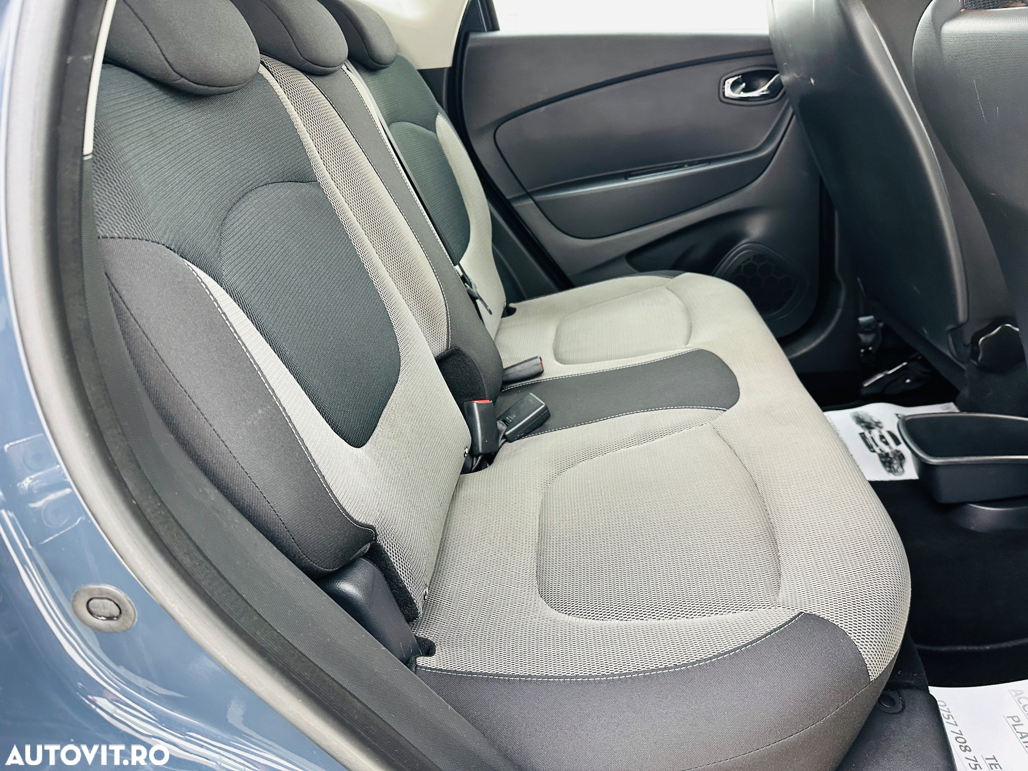 Renault Captur - 17