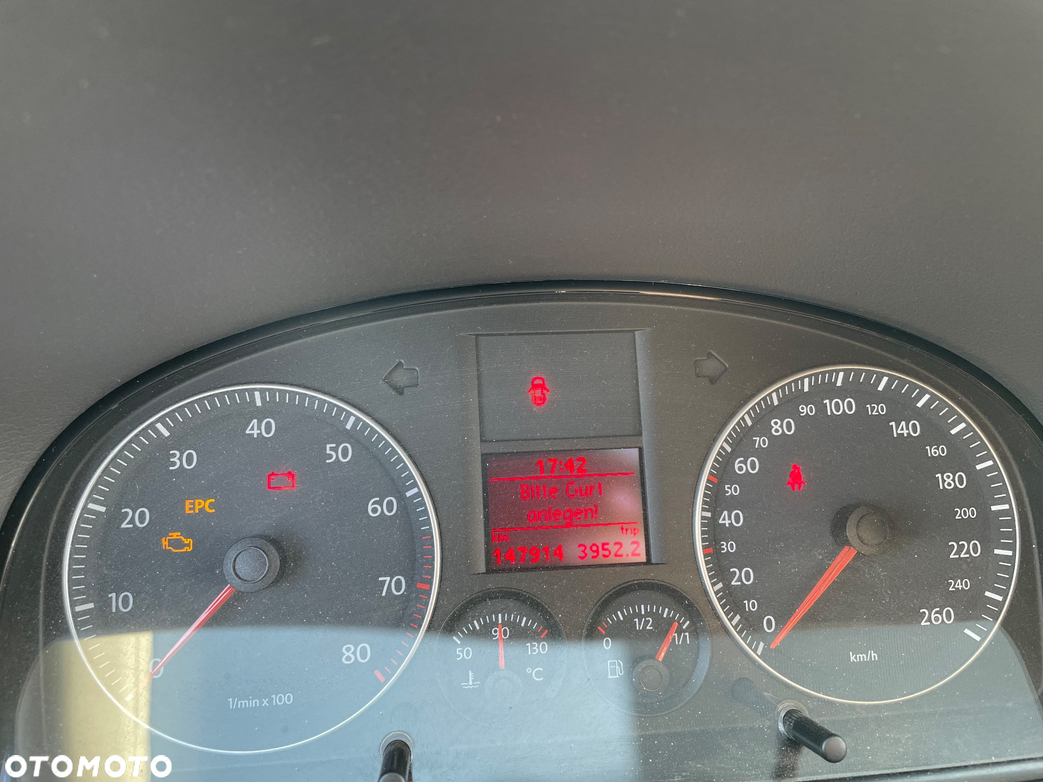 Volkswagen Touran - 21