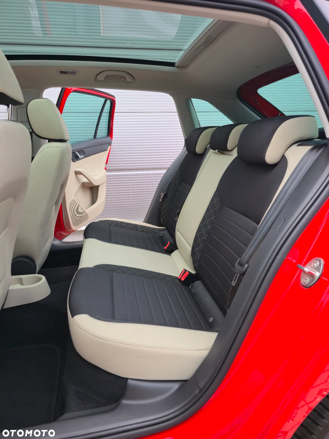 Skoda RAPID Spaceback 1.6 TDI Style - 17