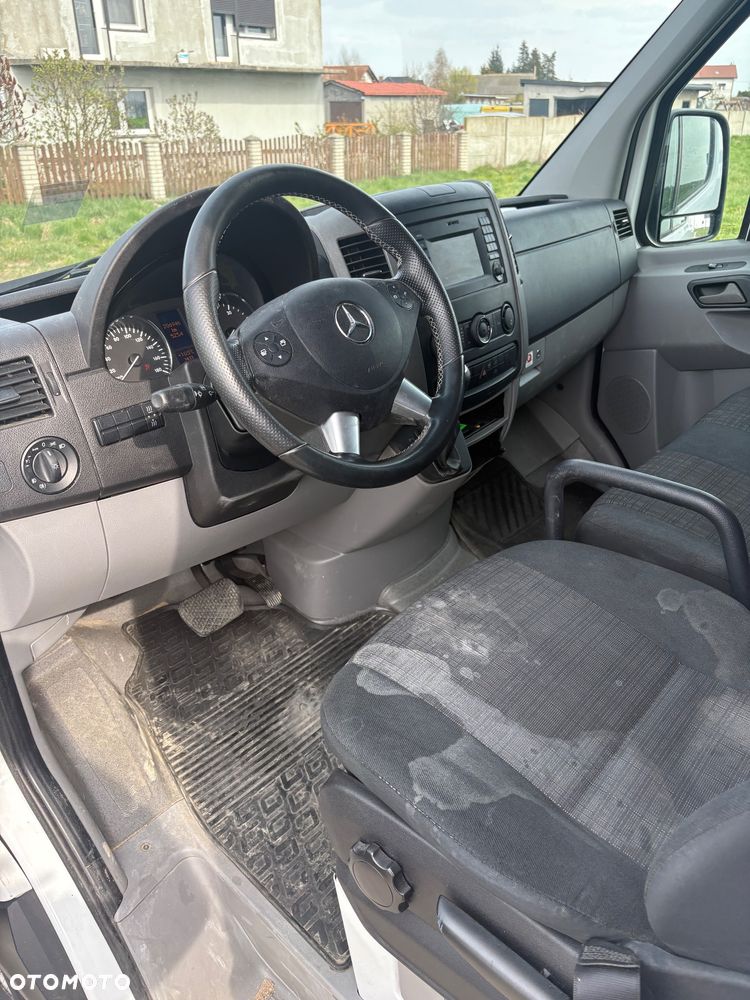 Mercedes-Benz Sprinter 319 - 12