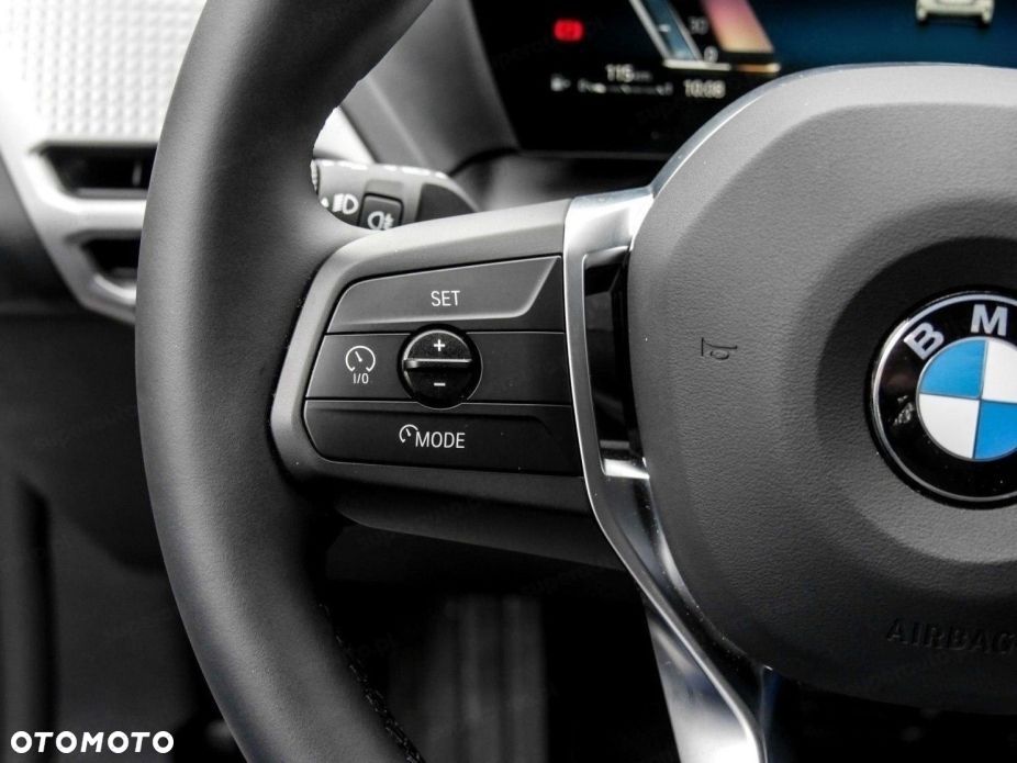 BMW Seria 1 120 mHEV - 7