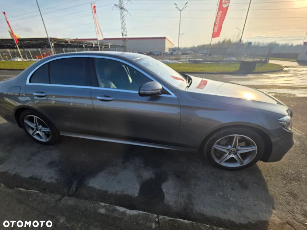 Mercedes-Benz Klasa E 220 d 4-Matic AMG - 21