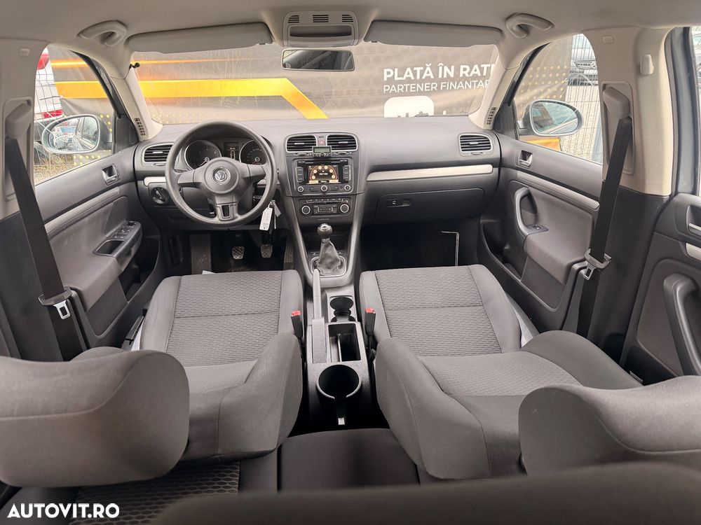 Volkswagen Golf - 6