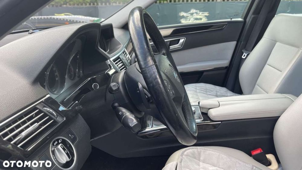 Mercedes-Benz Klasa E 350 CDI 4-Matic BlueEff Elegance - 34