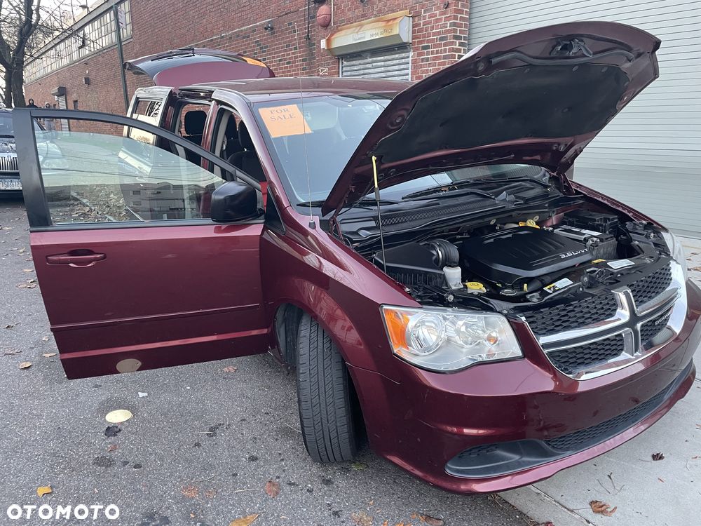 Dodge Grand Caravan - 13