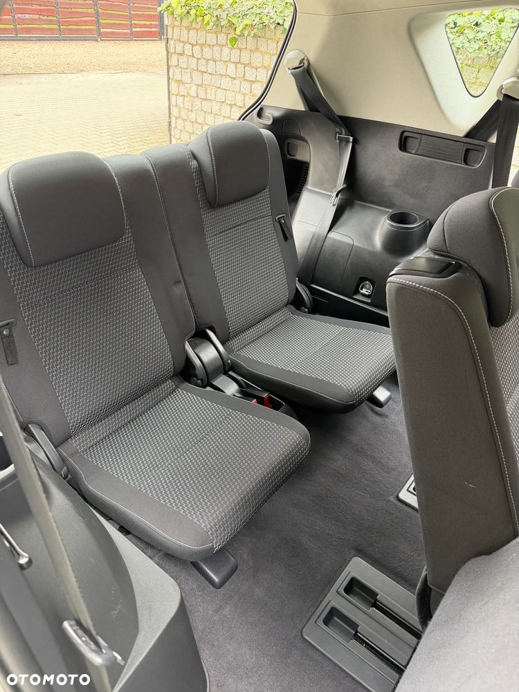 Toyota Verso 1.8 Premium 7os - 26