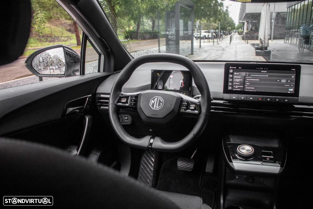 MG MG4 4 Standard - 33