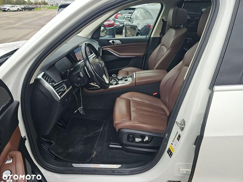 BMW X7 - 15