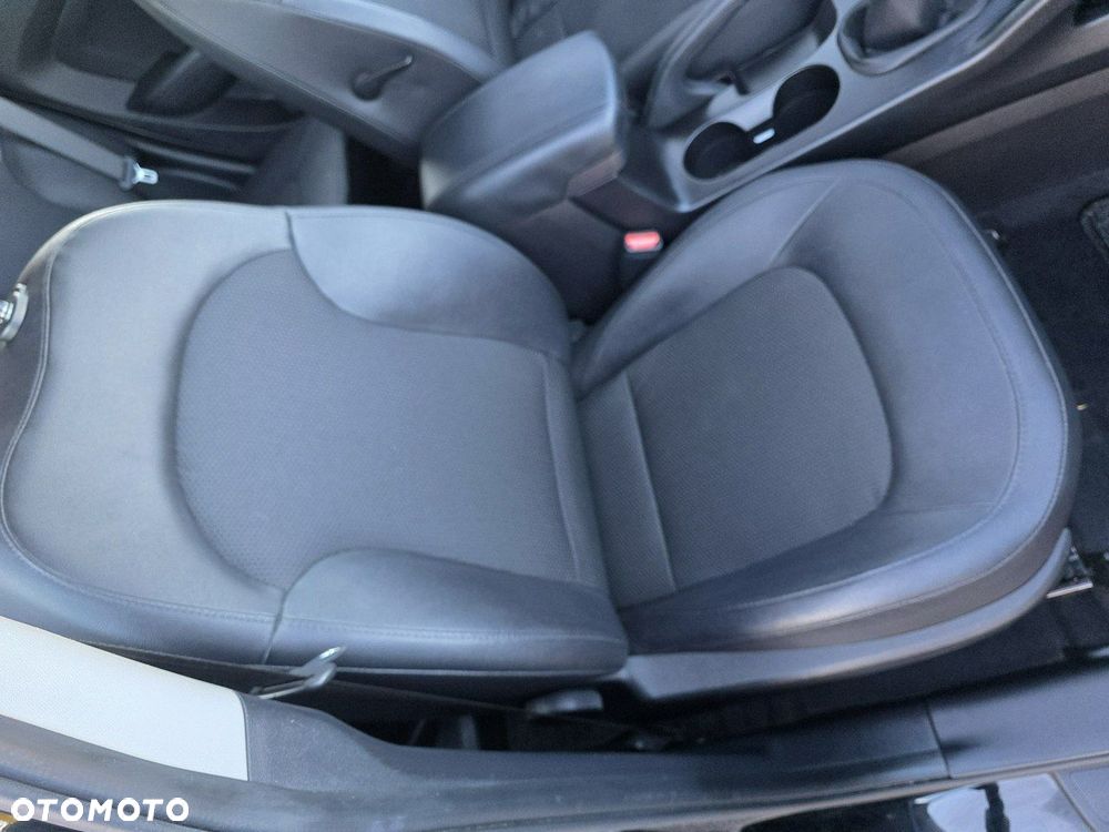 Hyundai ix35 1.6 2WD Fifa World Cup Edition - 20