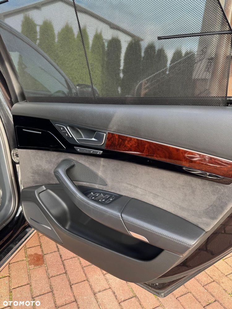 Audi A8 4.2 FSI L Quattro - 17