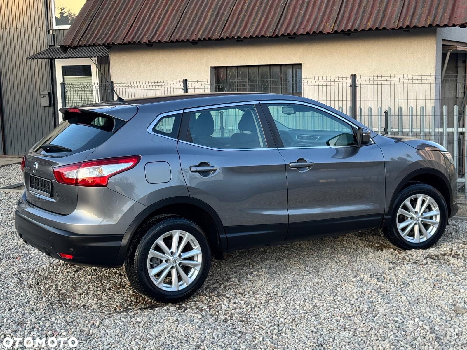Nissan Qashqai 1.2 DIG-T Tekna Xtronic EU6 - 28