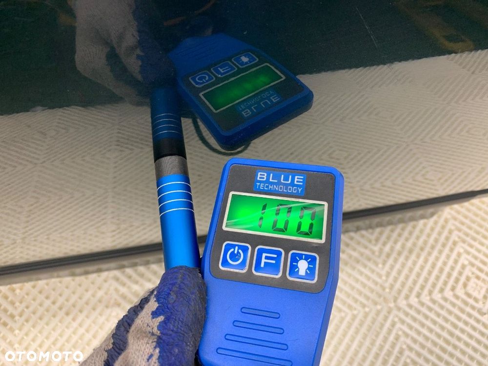 DRZWI PRAWY TYŁ  SKODA FABIA II (542) 2006 - 2014 1.2 51 kW [70 KM] benzyna 2007 - 2014 - 5