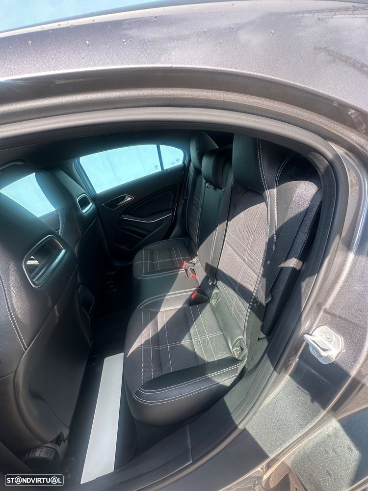 Mercedes-Benz A 180 - 18