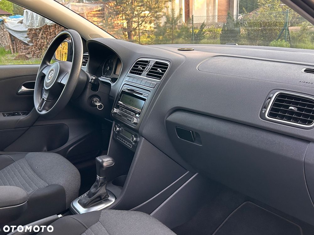 Volkswagen Polo 1.4 DSG Team - 33