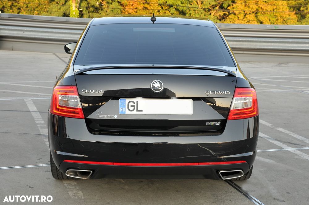 Skoda Octavia 2.0 TDI RS DSG - 5