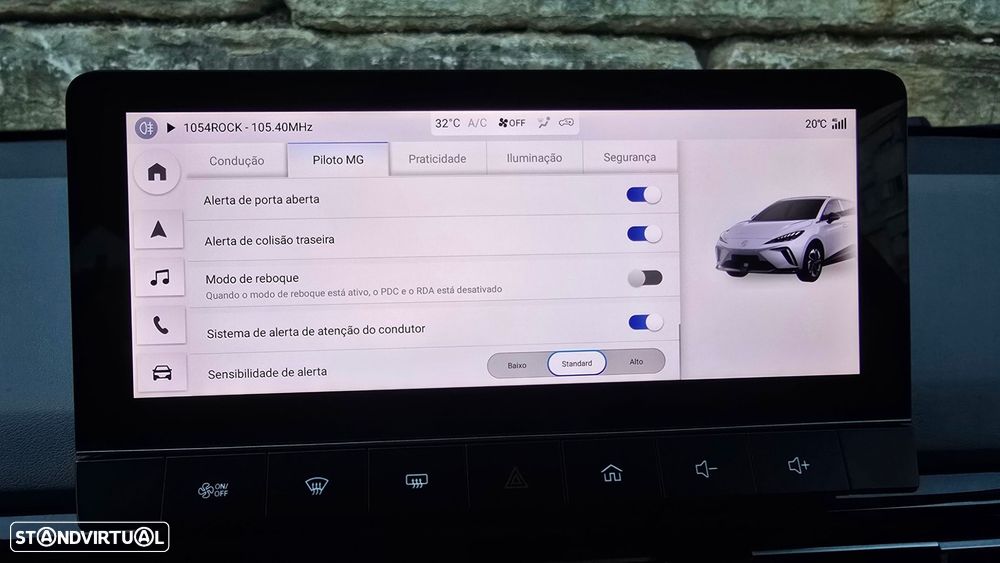 MG MG4 64 kWh Luxury - 28