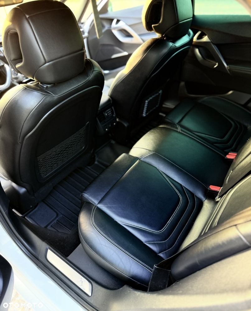 Citroën DS5 HDi 165 SportChic - 10