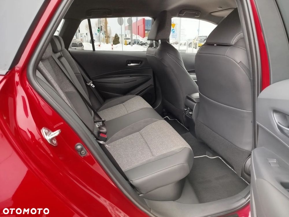 Toyota Corolla 1.8 Hybrid Style - 17