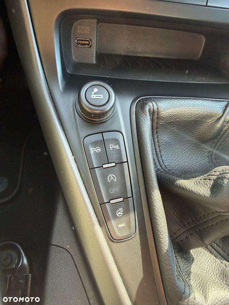 Ford Focus 1.0 EcoBoost Trend - 14