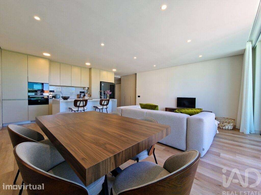Apartamento T2 em Faro (Sé e São Pedro) de 123,00 m2 - Grande imagem: 3/27
