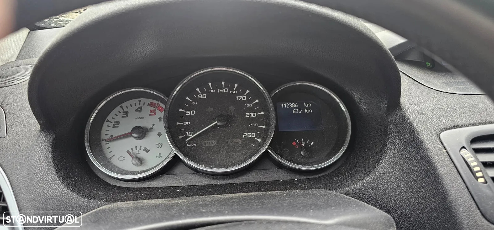 Renault Mégane Coupe 1.5 dCi GT Line - 4