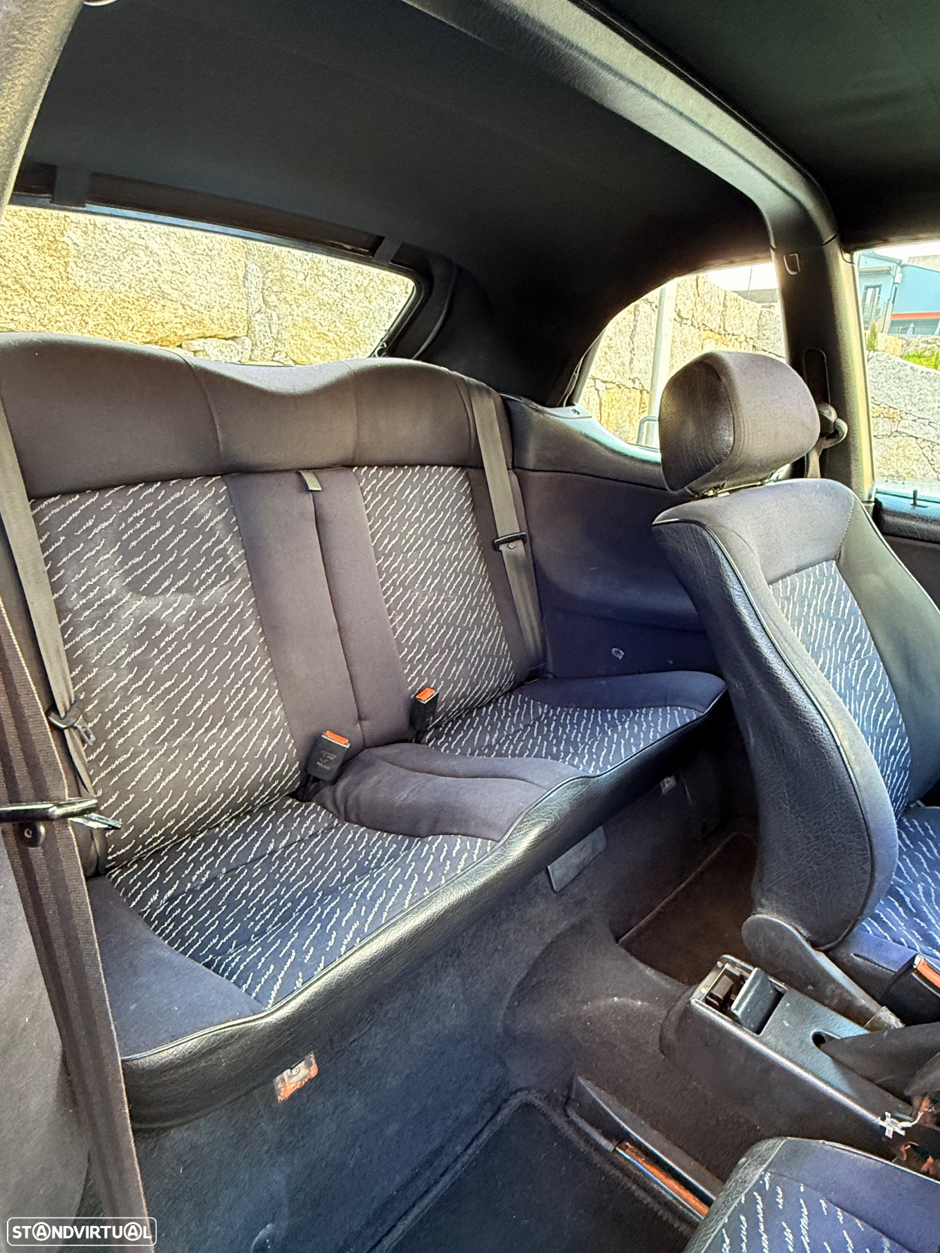 VW Golf Cabriolet 1.8 Avantgard+ - 11