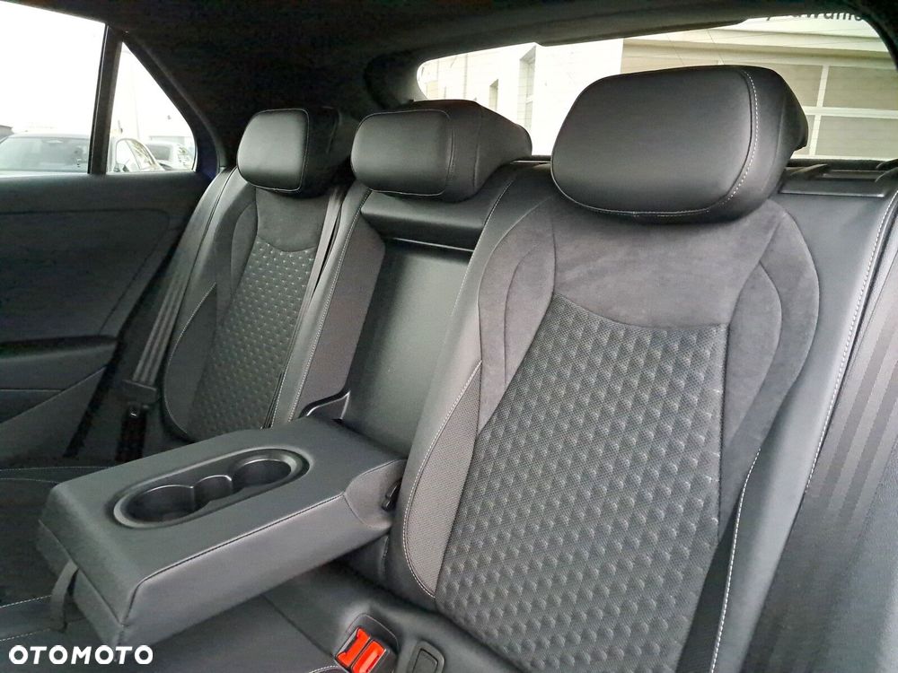 Volkswagen T-Roc 1.5 TSI HEV R-Line - 37