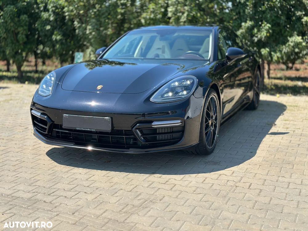 Porsche Panamera 4S - 3