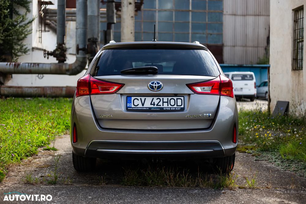 Toyota Auris - 5