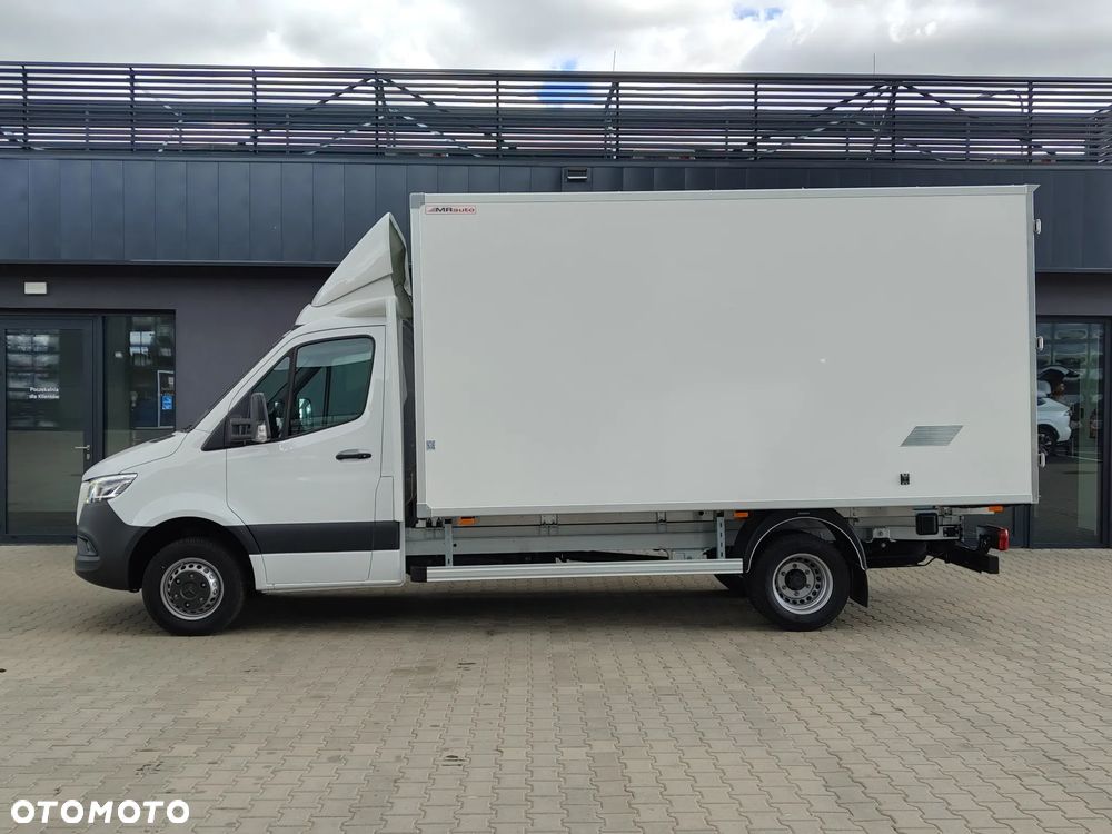 Mercedes-Benz Sprinter - 3