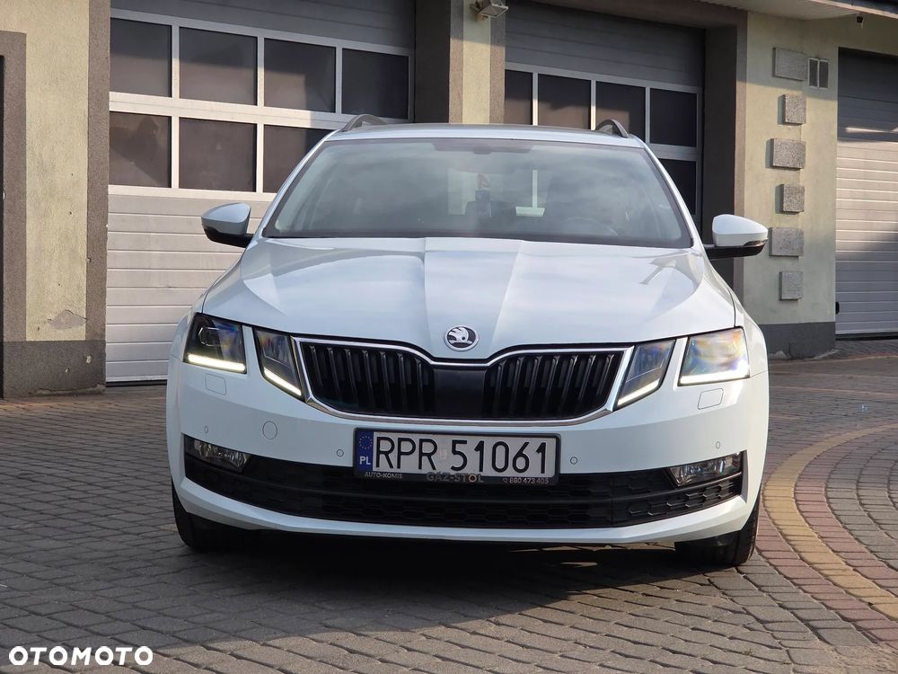 Skoda Octavia 2.0 TDI Style DSG - 5