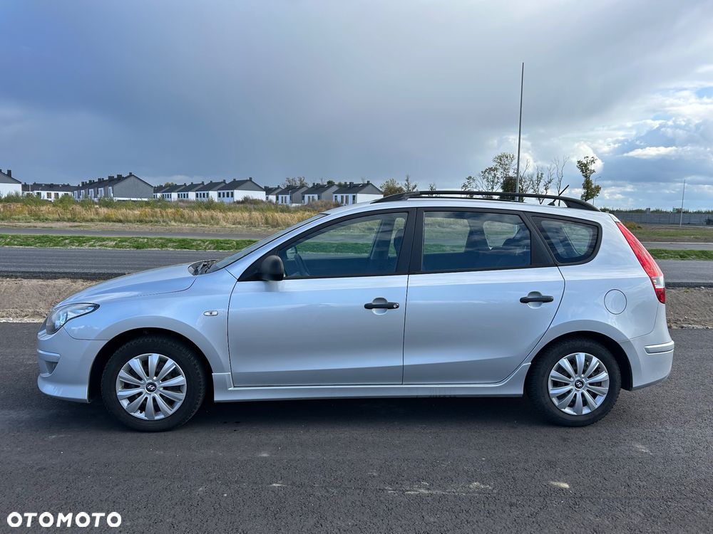 Hyundai I30 2010 photo 2