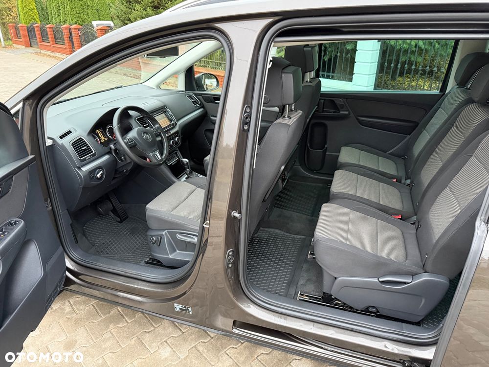 Volkswagen Sharan 2.0 TDI DSG BlueMotion Technology Comfortline - 24