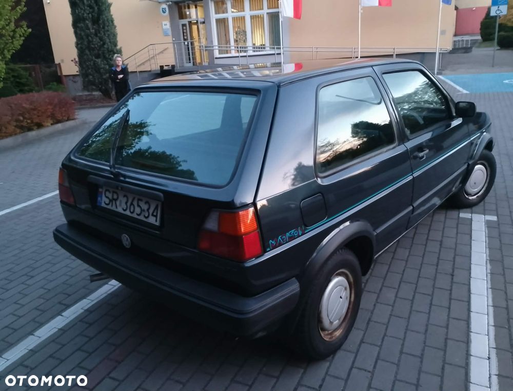Volkswagen Golf 1.6 CL - 6