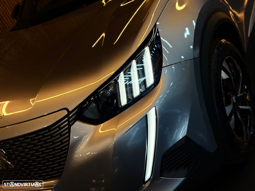 Peugeot e-2008 50 kWh GT Pack - 17