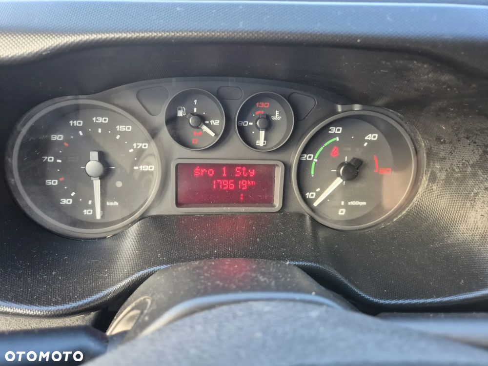 Iveco 35c15 3.0 150KM/ Brygadówka/ - 25